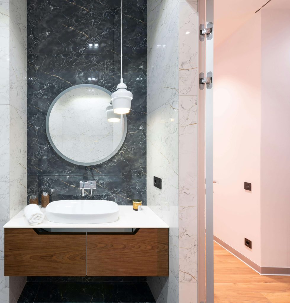 bathroom-tiling
