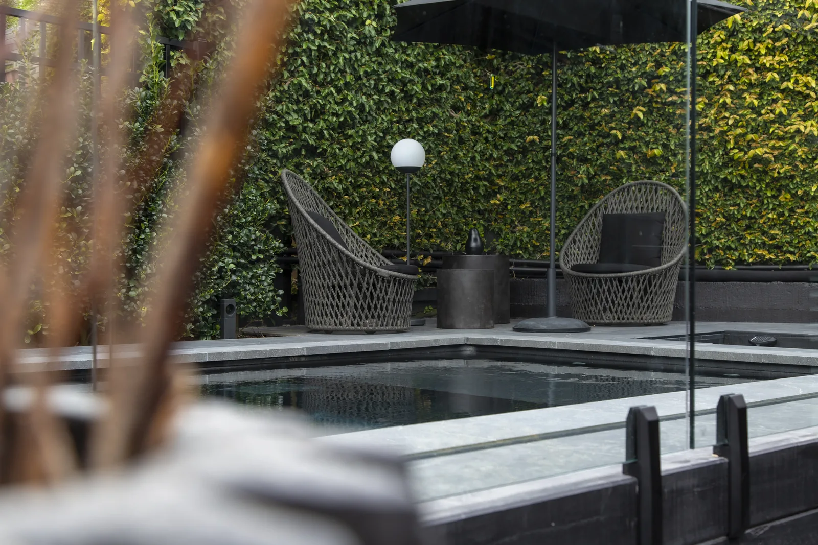 Tiled pool lounge and surround, Auckland