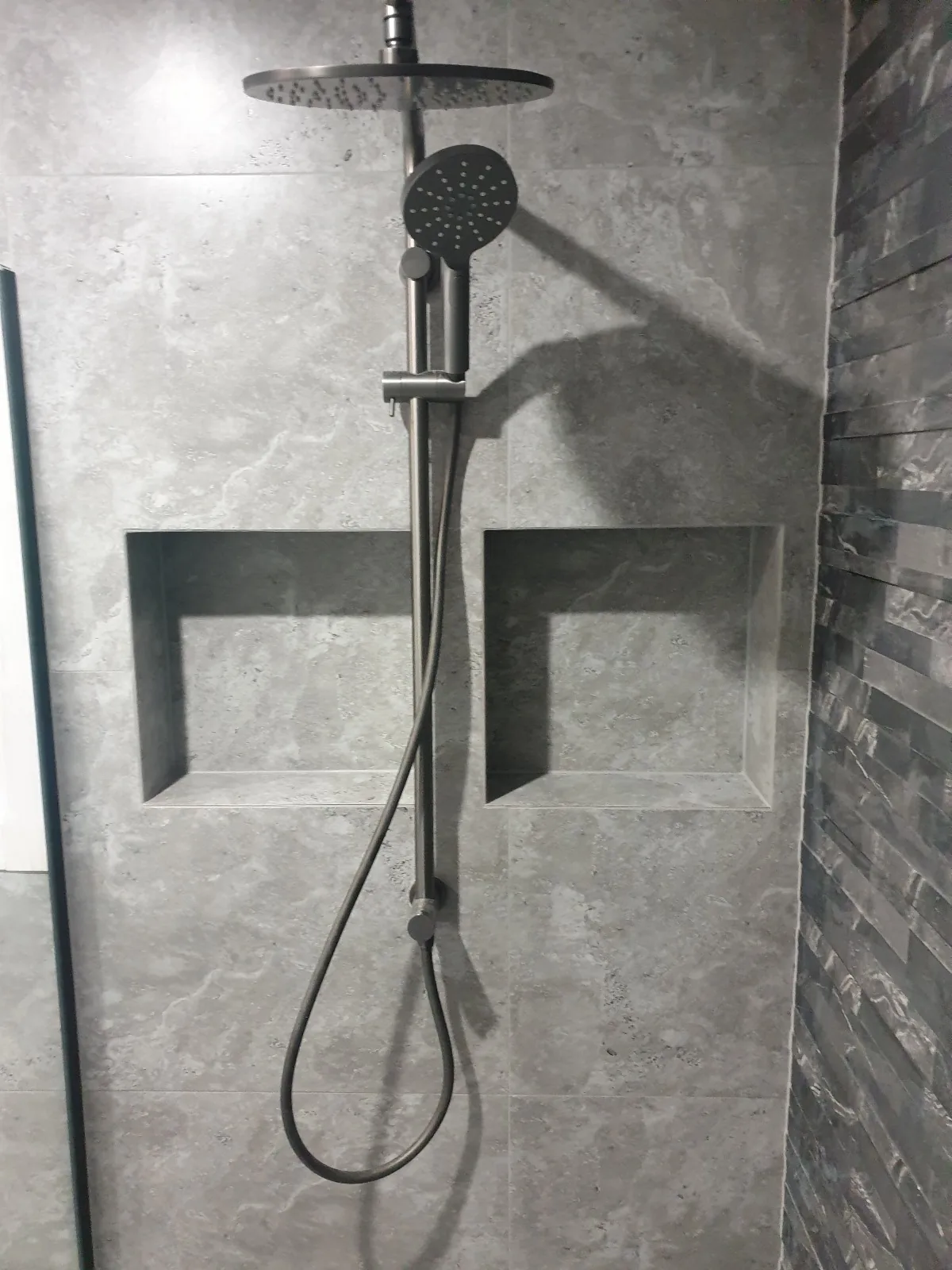 Tiled recessed shower niche, Auckland